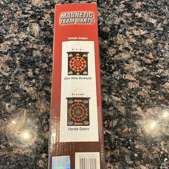 New- Magnetic Team Darts - Picture 6 of 6